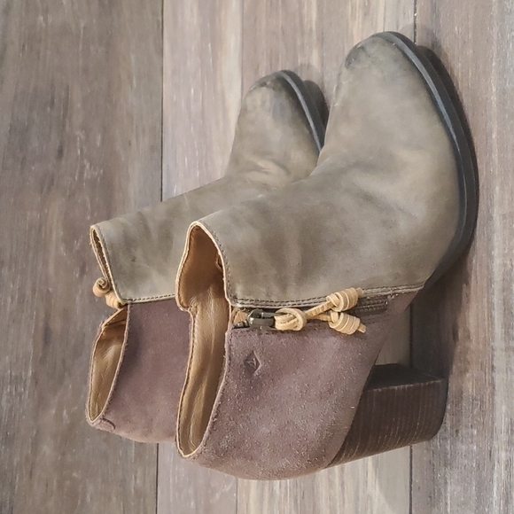 Sperry Top-Sider leather heel ankle shoes boots sz 9M - Picture 2 of 10